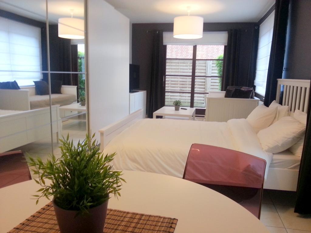 19 Brussels Expo Apartman Wemmel Szoba fotó