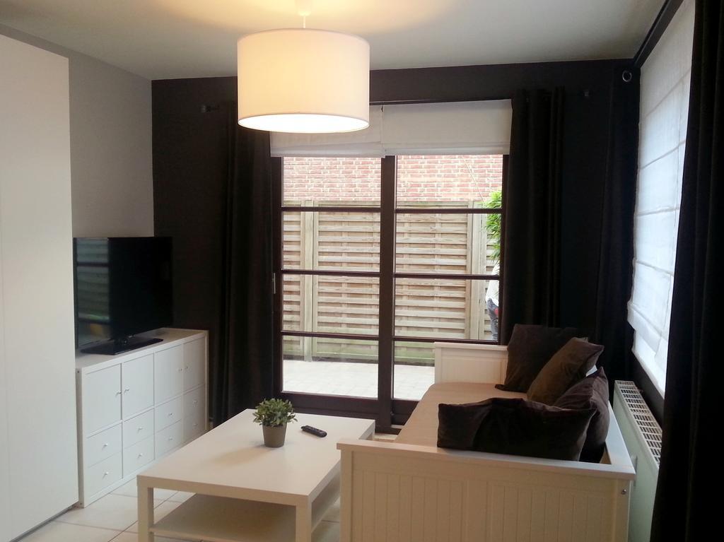 19 Brussels Expo Apartman Wemmel Szoba fotó
